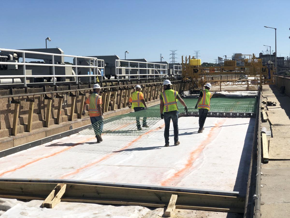 Contractor, Pyramid Constructors, placed material in one continuous pour.